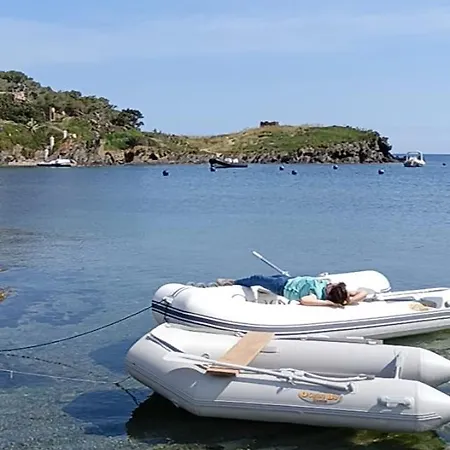 Isla Privada En De Ensueno Con 11 Dobles Con Bano Privado Y Piscina Villa