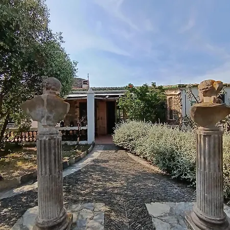 Isla Privada En De Ensueno Con 11 Dobles Con Bano Privado Y Piscina * Cadaques