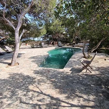 Isla Privada En De Ensueno Con 11 Dobles Con Bano Privado Y Piscina Villa *