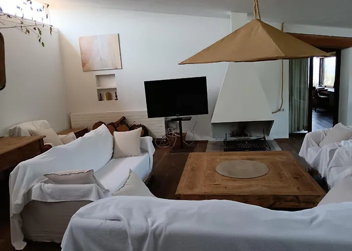 Isla Privada En De Ensueno Con 11 Dobles Con Bano Privado Y Piscina Villa Cadaqués