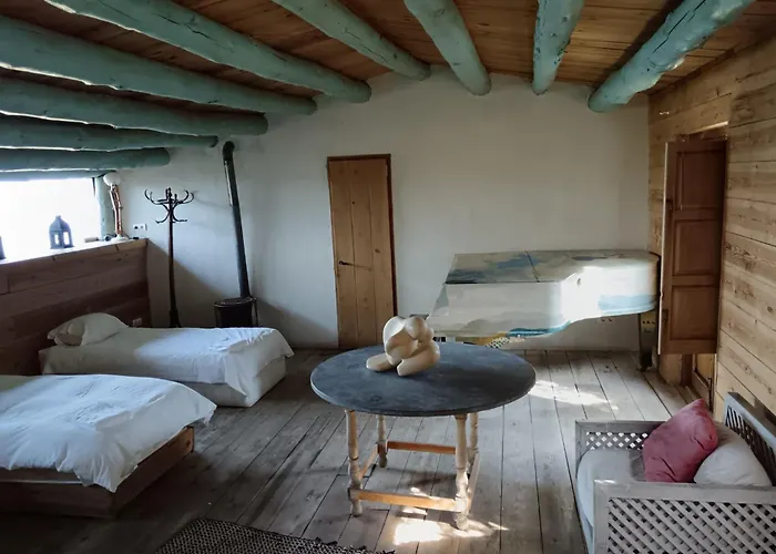 Isla Privada En De Ensueno Con 11 Dobles Con Bano Privado Y Piscina Cadaqués