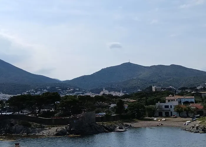 Villa Isla Privada En De Ensueno Con 11 Dobles Con Bano Privado Y Piscina Cadaqués